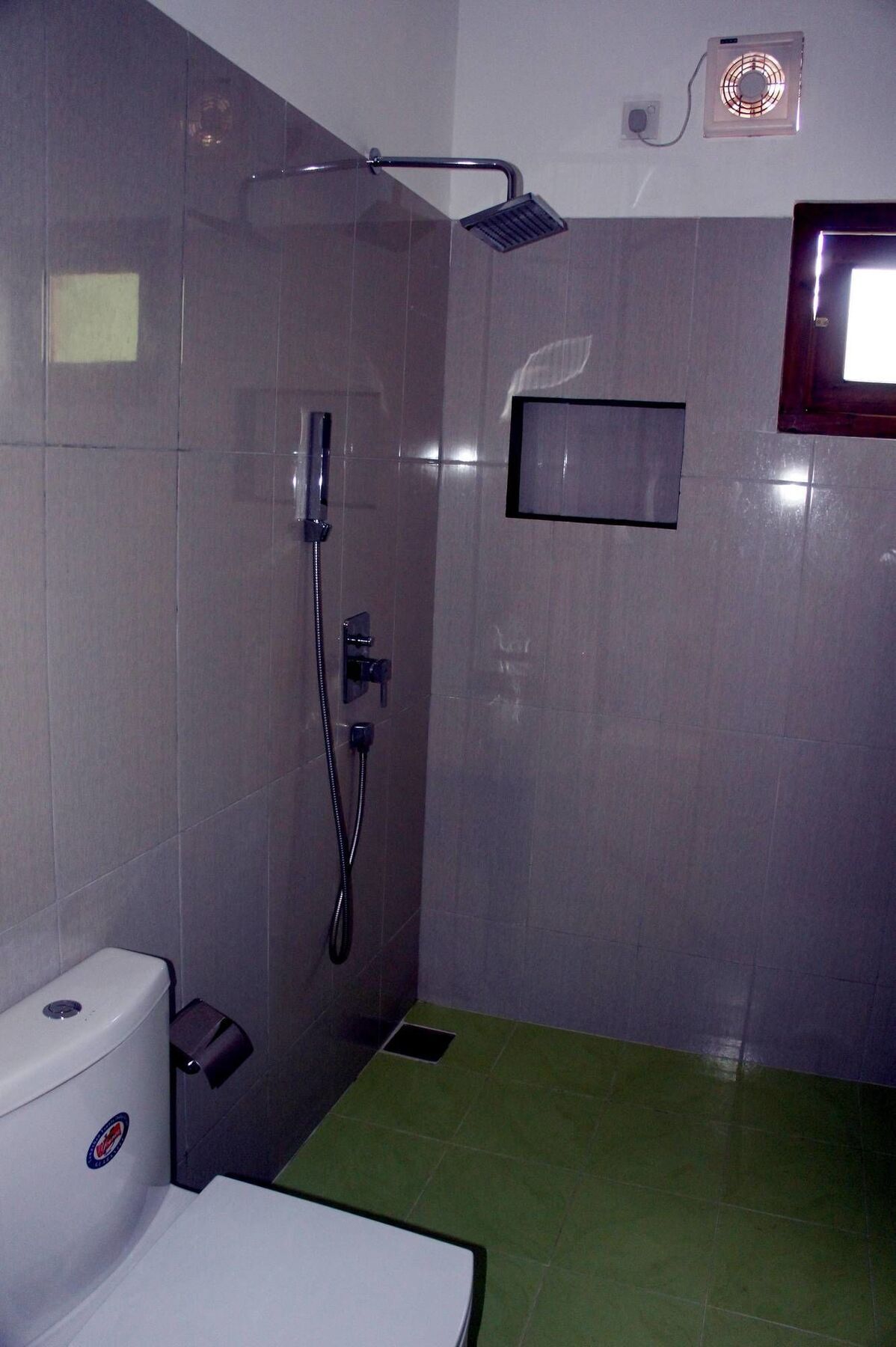אונה ואטונה Sam'S Guest House מראה חיצוני תמונה