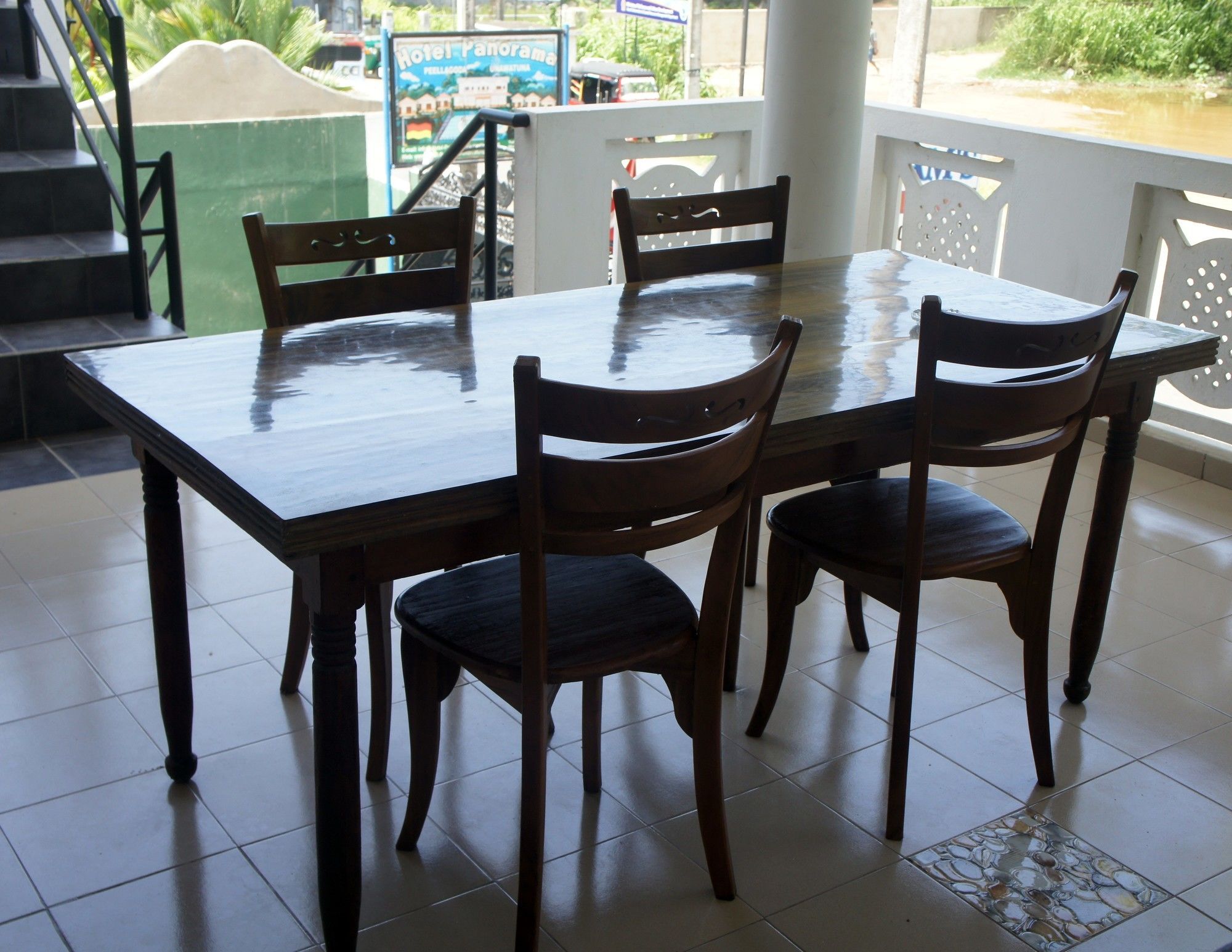 אונה ואטונה Sam'S Guest House מראה חיצוני תמונה