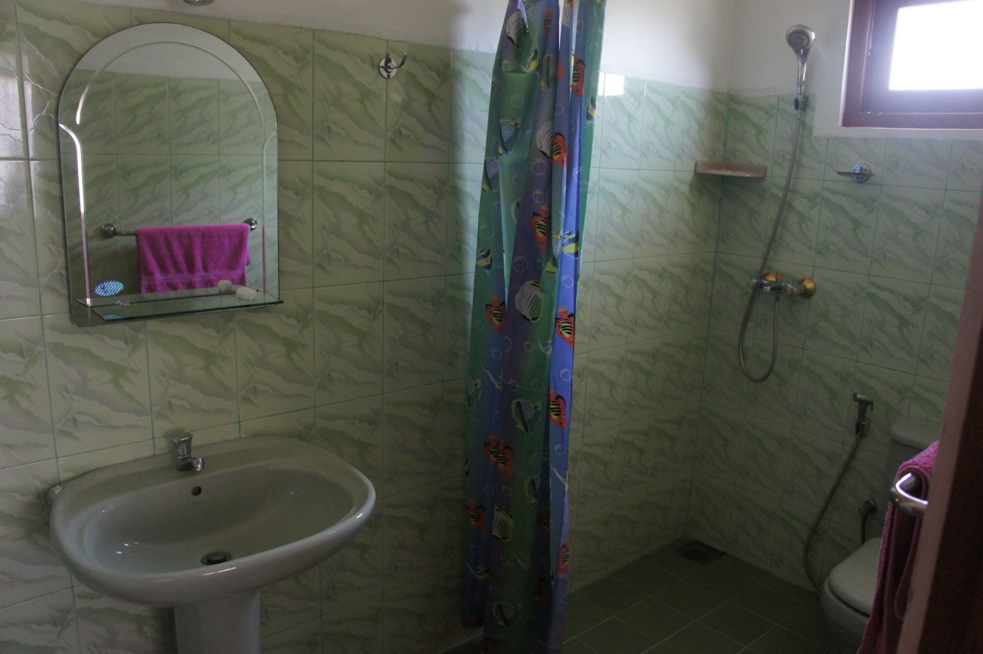 אונה ואטונה Sam'S Guest House מראה חיצוני תמונה